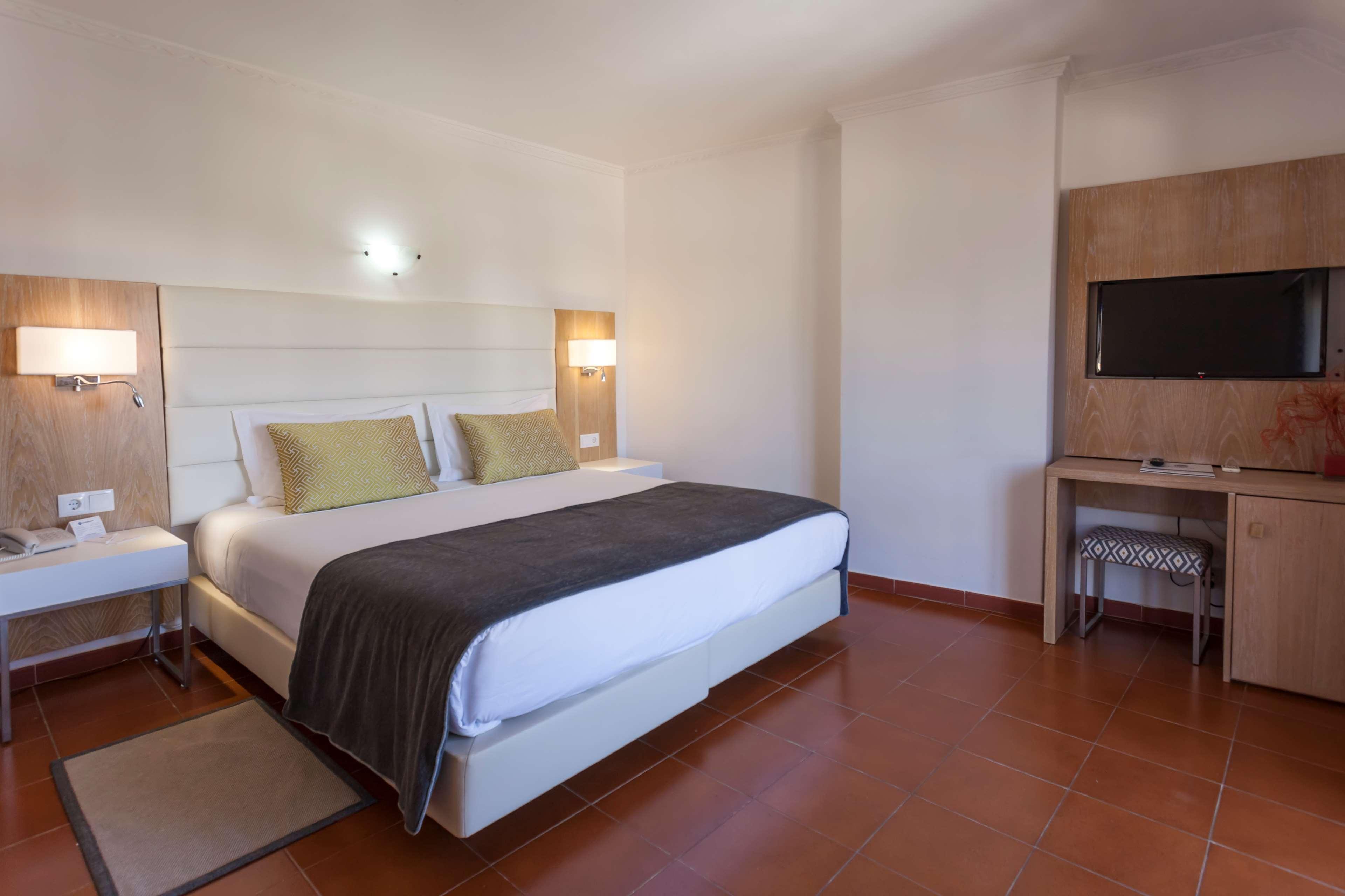 Best Western Hotel Dom Bernardo Faro Exterior photo
